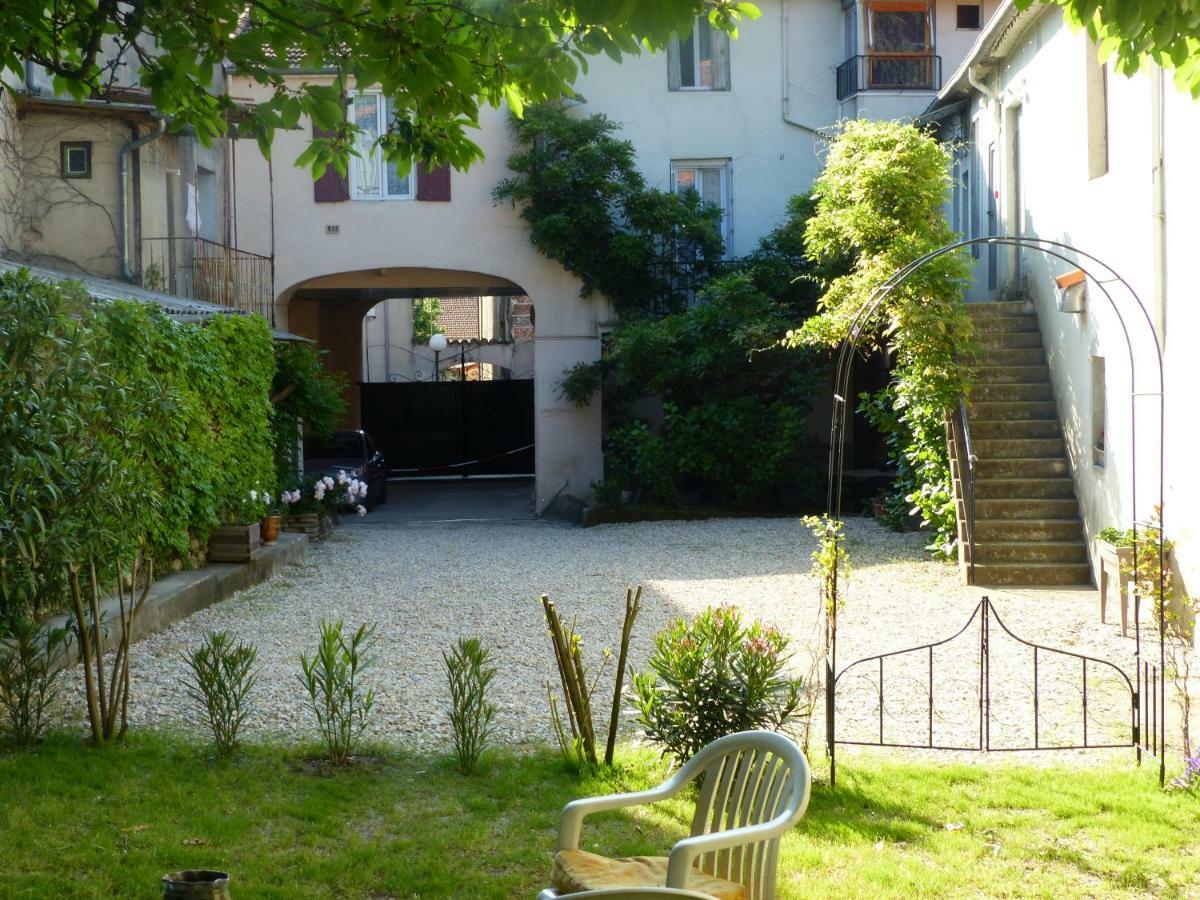 Les Glycines Le Vigan (Gard) Exterior foto