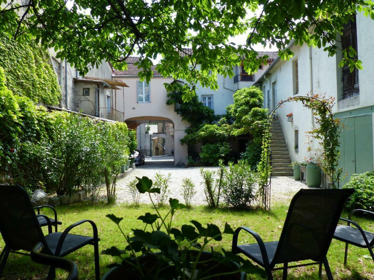 Les Glycines Le Vigan (Gard) Exterior foto